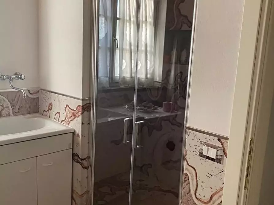 Immagine 15 di Rustico / casale in vendita  a Camaiore