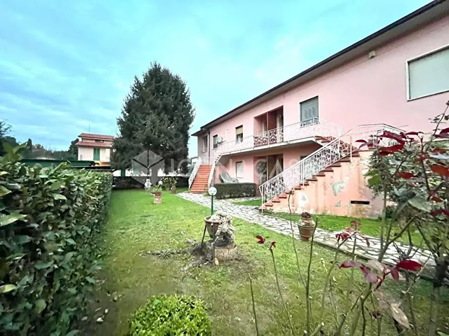 Immagine 2 di Appartamento in vendita  a Buti