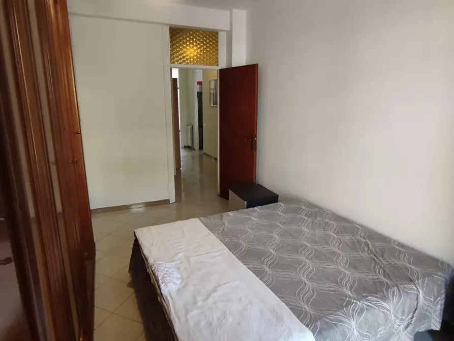 Immagine 5 di Appartamento in affitto  a Carrara