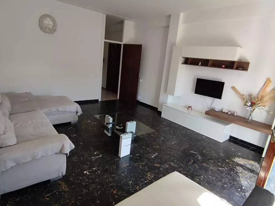 Immagine 22 di Appartamento in affitto  a Carrara