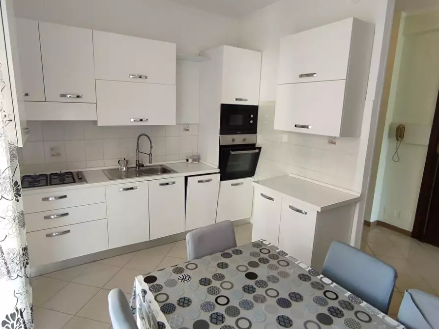 Immagine 21 di Appartamento in affitto  a Carrara