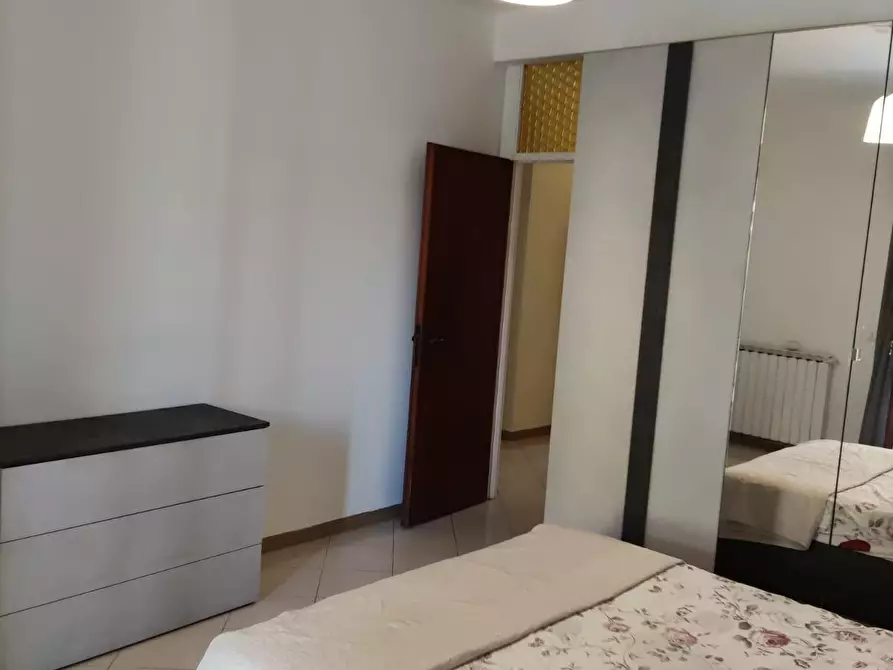 Immagine 25 di Appartamento in affitto  a Carrara