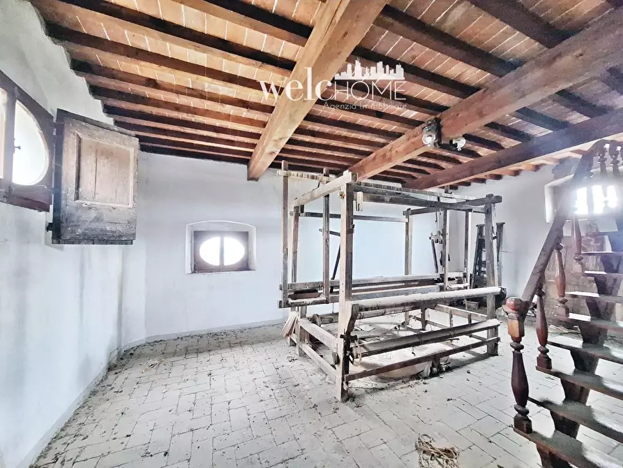 Immagine 8 di Villa in vendita  a Campi Bisenzio