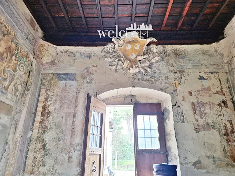 Immagine 29 di Villa in vendita  a Campi Bisenzio