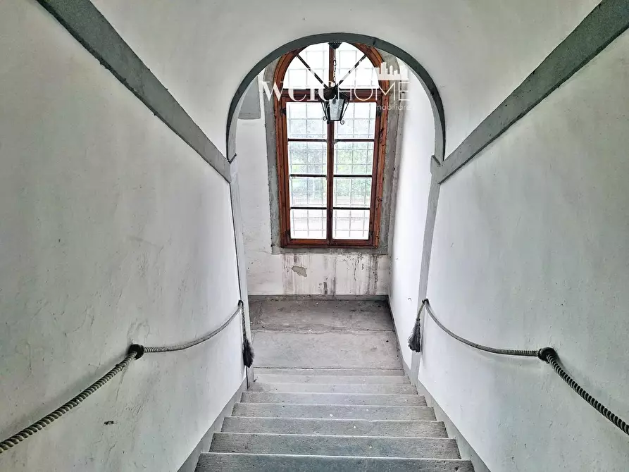 Immagine 40 di Villa in vendita  a Campi Bisenzio