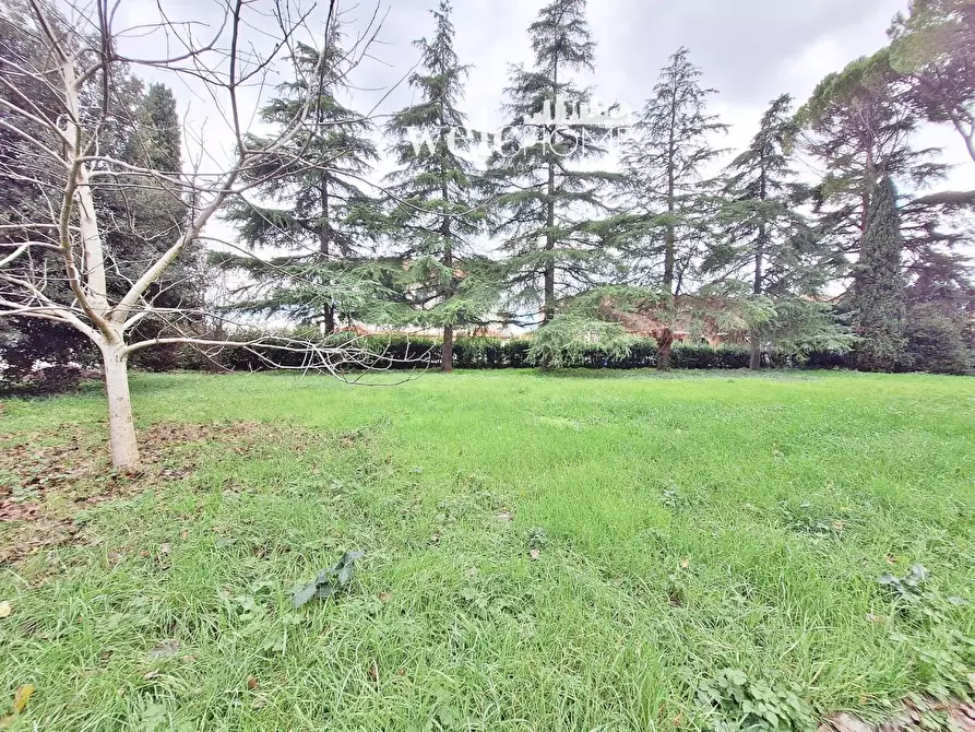 Immagine 32 di Villa in vendita  a Campi Bisenzio