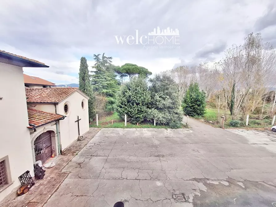 Immagine 48 di Villa in vendita  a Campi Bisenzio