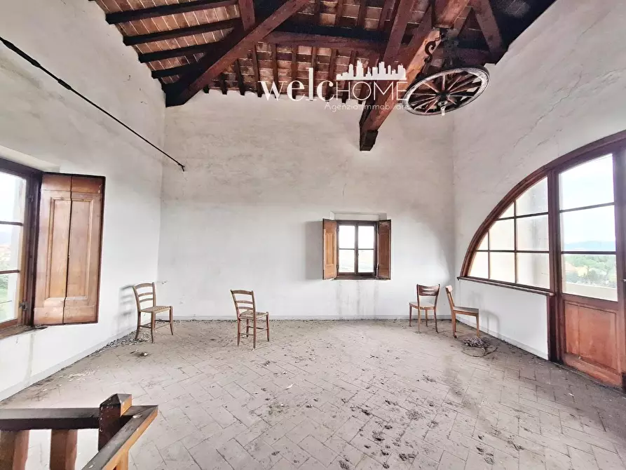 Immagine 10 di Villa in vendita  a Campi Bisenzio