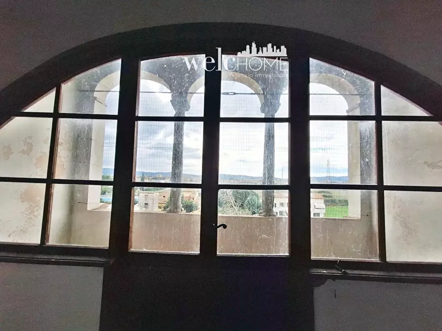 Immagine 5 di Villa in vendita  a Campi Bisenzio