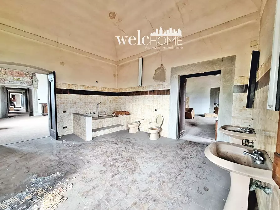 Immagine 14 di Villa in vendita  a Campi Bisenzio