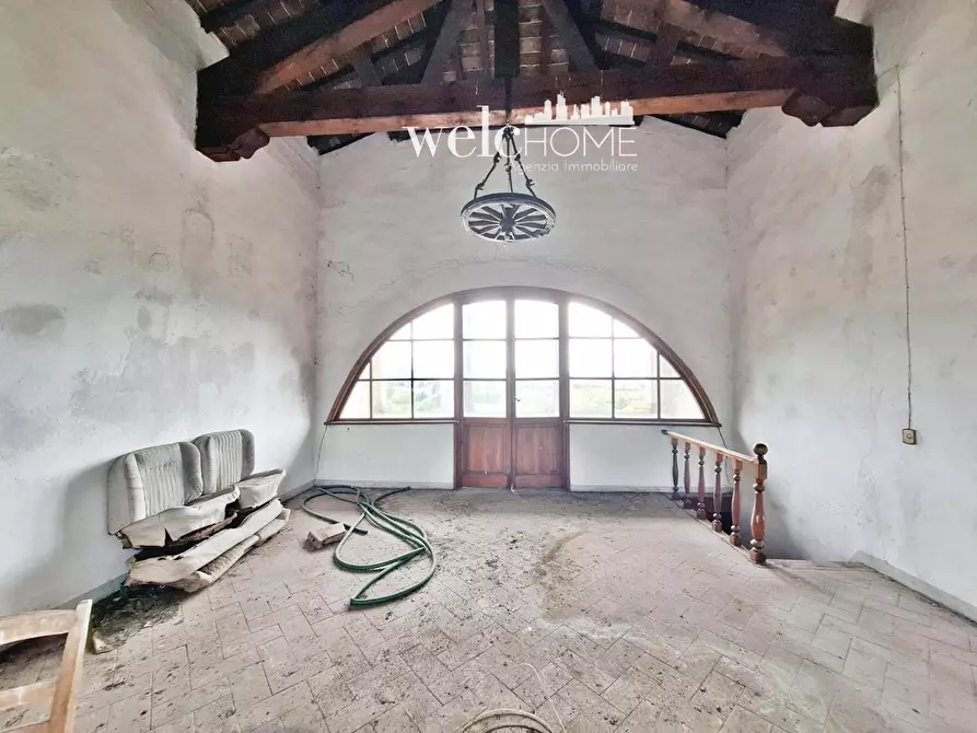 Immagine 4 di Villa in vendita  a Campi Bisenzio