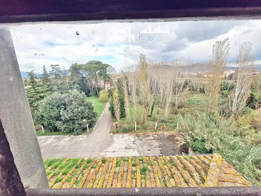 Immagine 39 di Villa in vendita  a Campi Bisenzio