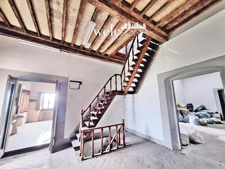 Immagine 21 di Villa in vendita  a Campi Bisenzio