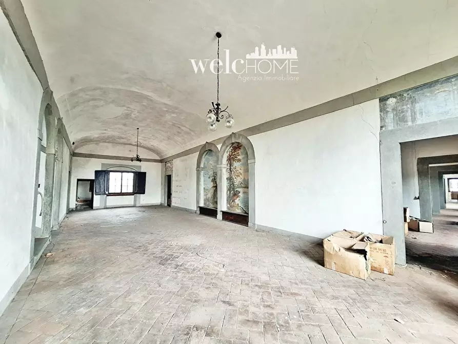 Immagine 38 di Villa in vendita  a Campi Bisenzio