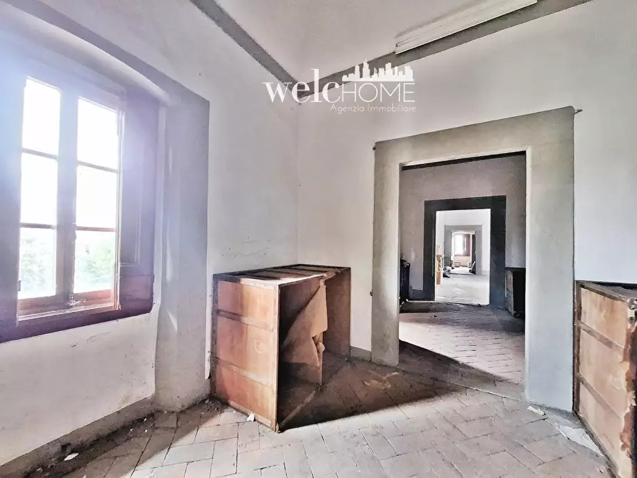 Immagine 36 di Villa in vendita  a Campi Bisenzio