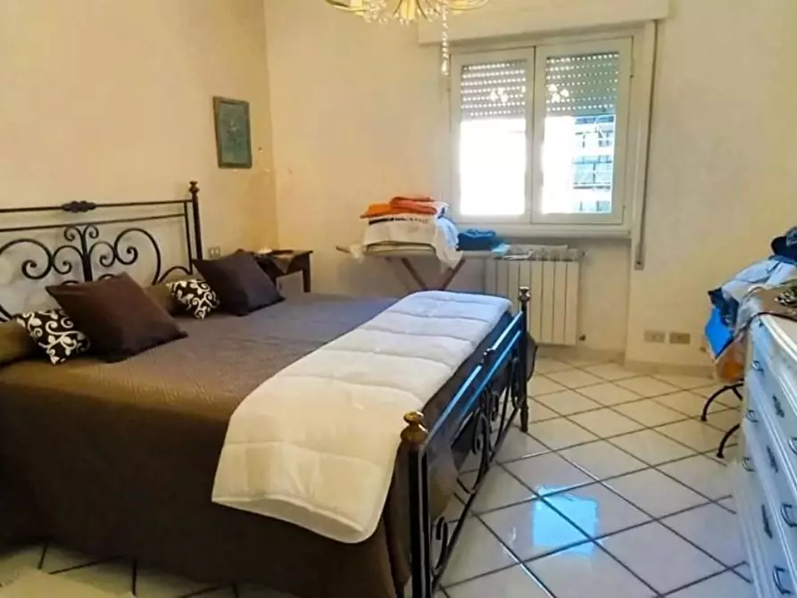 Immagine 14 di Appartamento in vendita  a Carrara