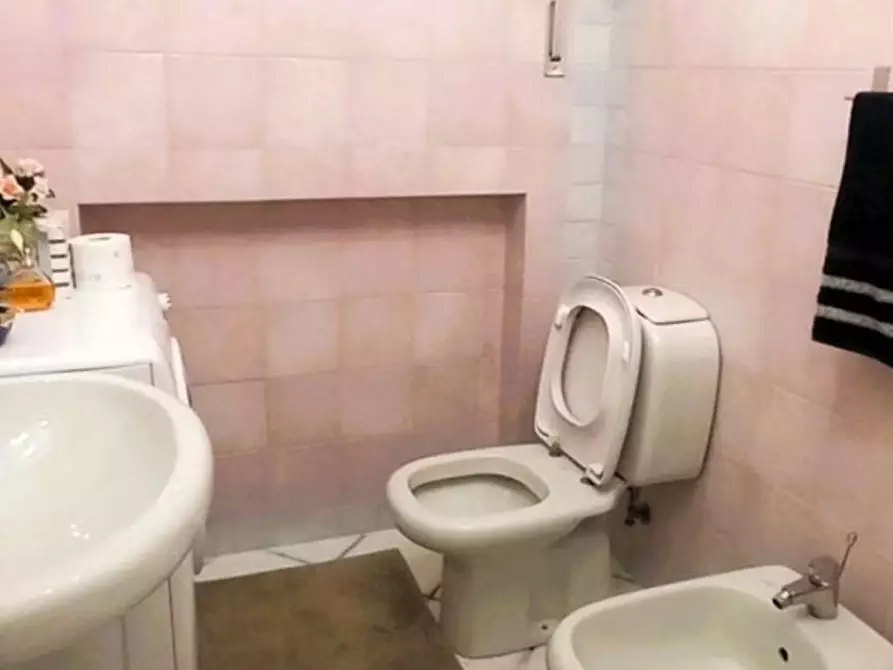 Immagine 24 di Appartamento in vendita  a Carrara