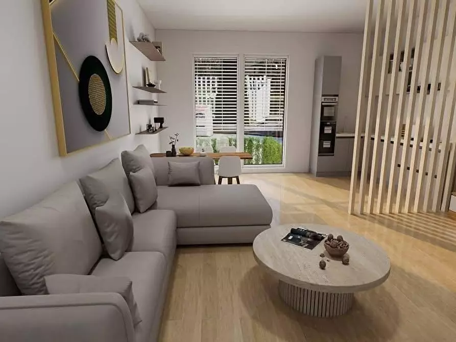 Immagine 12 di Appartamento in vendita  a Viareggio