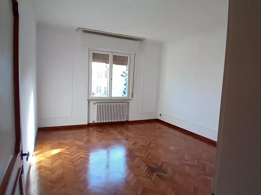 Immagine 9 di Casa bifamiliare in affitto  a Pisa