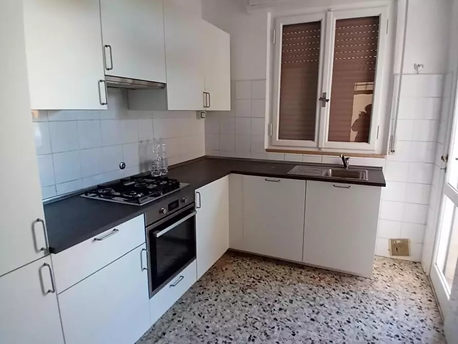 Immagine 2 di Casa bifamiliare in affitto  a Pisa