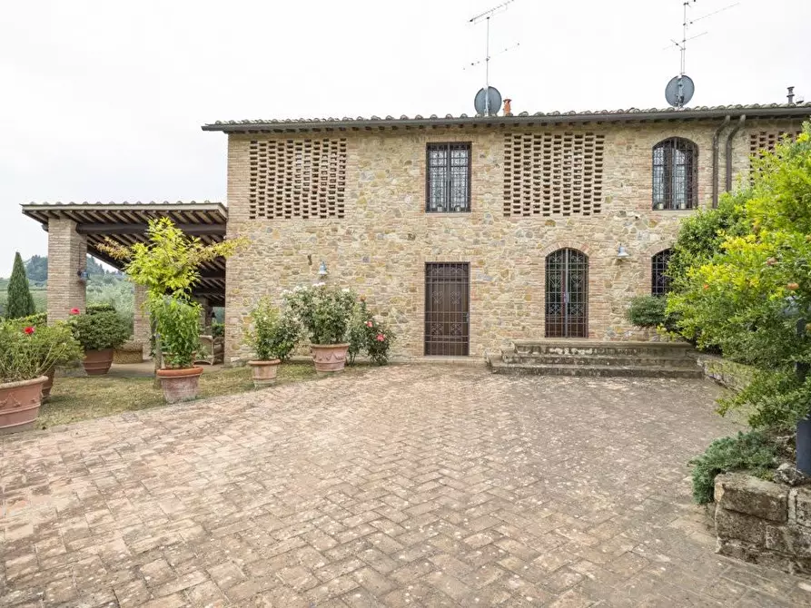 Immagine 4 di Casa colonica in vendita  a Gambassi Terme