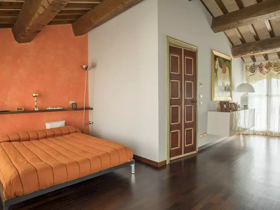 Immagine 16 di Casa colonica in vendita  a Gambassi Terme