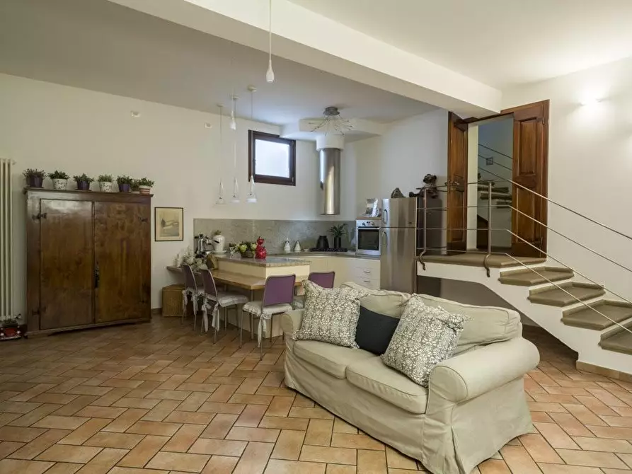 Immagine 19 di Casa colonica in vendita  a Gambassi Terme