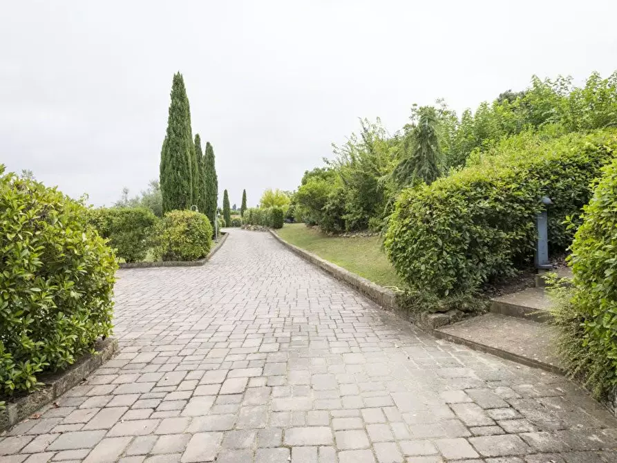 Immagine 31 di Casa colonica in vendita  a Gambassi Terme