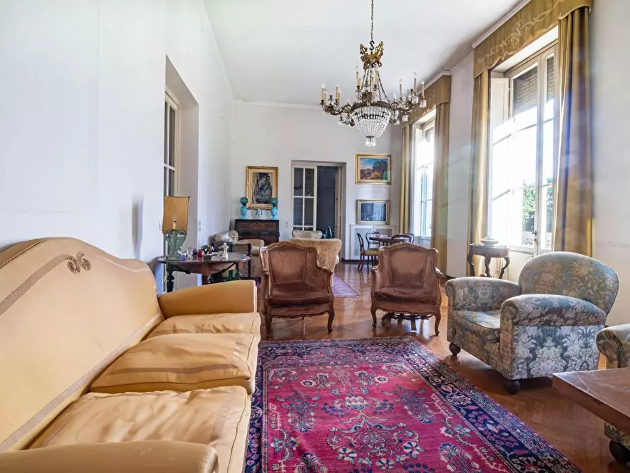 Immagine 20 di Villa in vendita  a Pisa