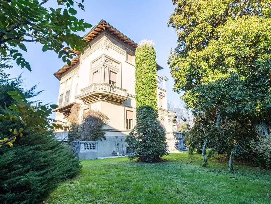 Immagine 10 di Villa in vendita  a Pisa