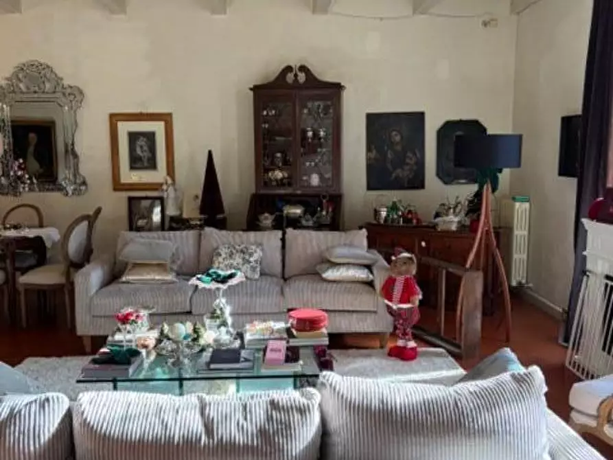 Immagine 5 di Casa semindipendente in vendita  a Cascina