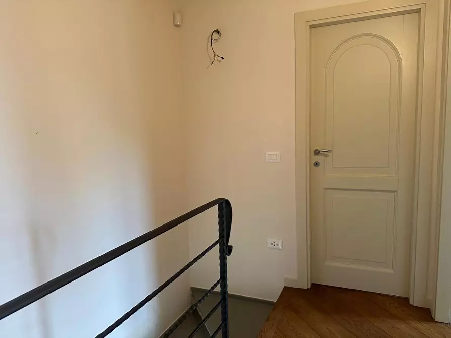 Immagine 6 di Casa semindipendente in vendita  a Empoli