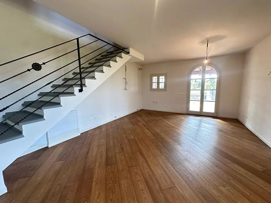 Immagine 4 di Casa semindipendente in vendita  a Empoli