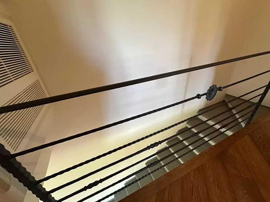 Immagine 17 di Casa semindipendente in vendita  a Empoli