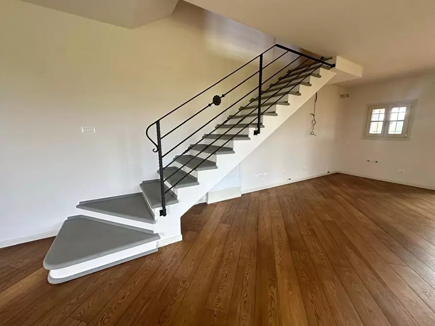 Immagine 21 di Casa semindipendente in vendita  a Empoli