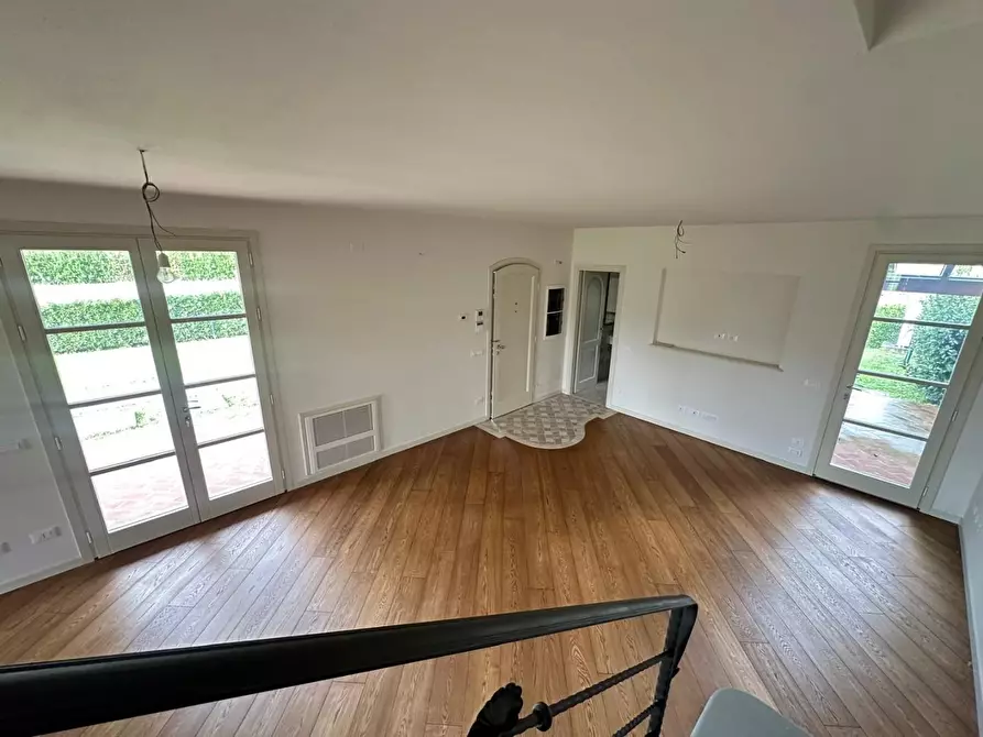 Immagine 13 di Casa semindipendente in vendita  a Empoli