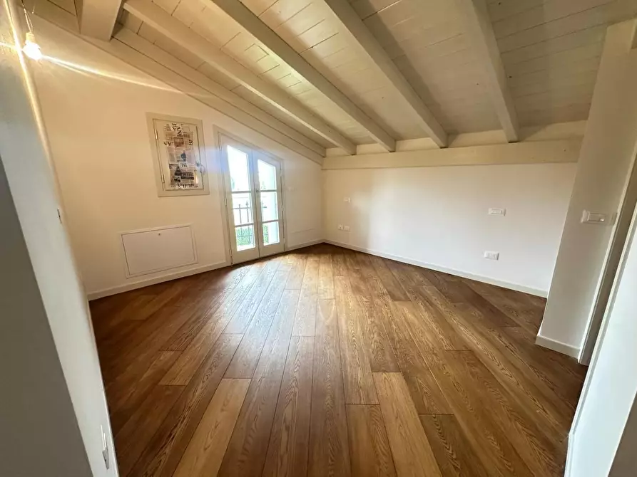 Immagine 11 di Casa semindipendente in vendita  a Empoli