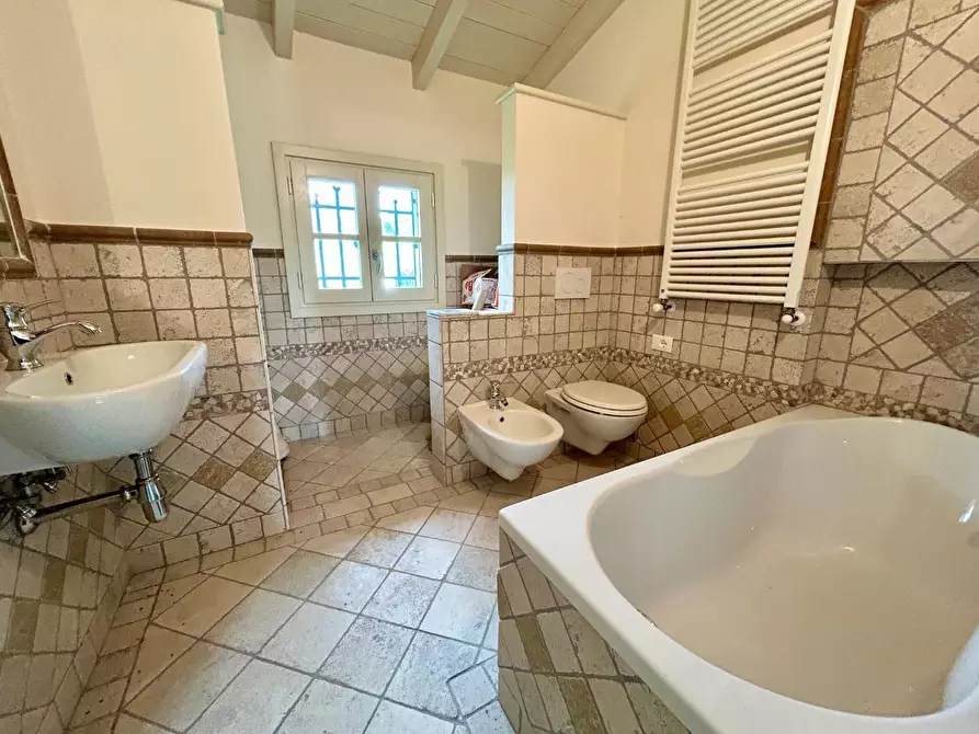 Immagine 8 di Casa indipendente in vendita  a Empoli