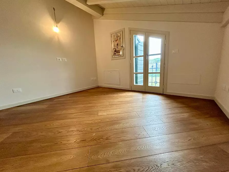 Immagine 15 di Casa indipendente in vendita  a Empoli