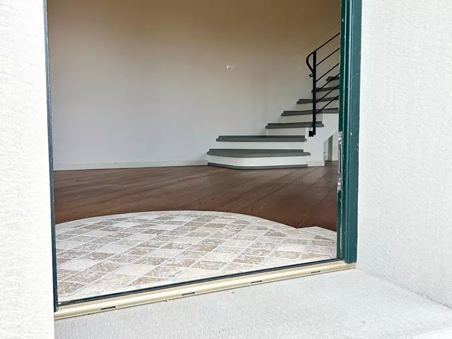 Immagine 2 di Casa indipendente in vendita  a Empoli