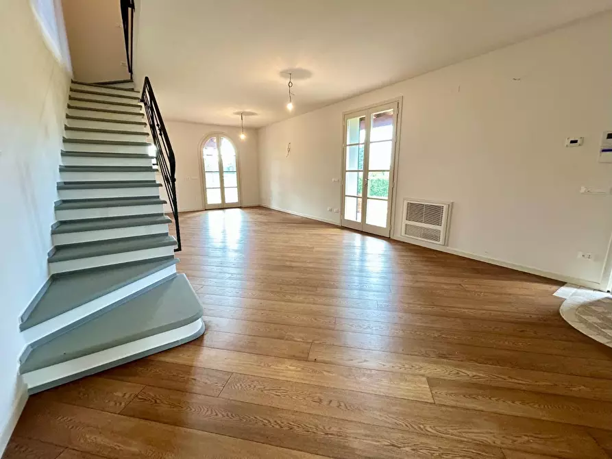 Immagine 4 di Casa indipendente in vendita  a Empoli