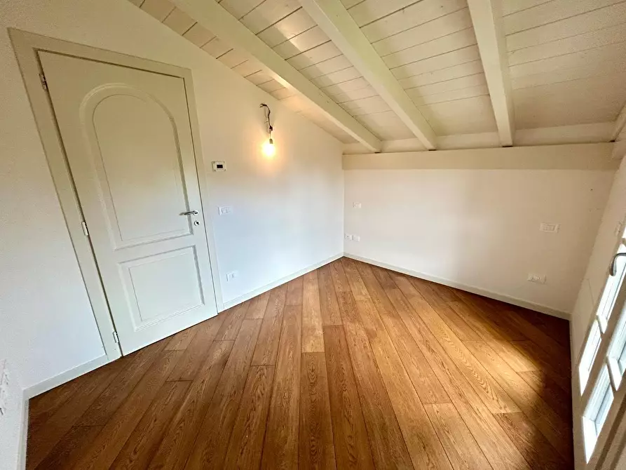 Immagine 11 di Casa indipendente in vendita  a Empoli