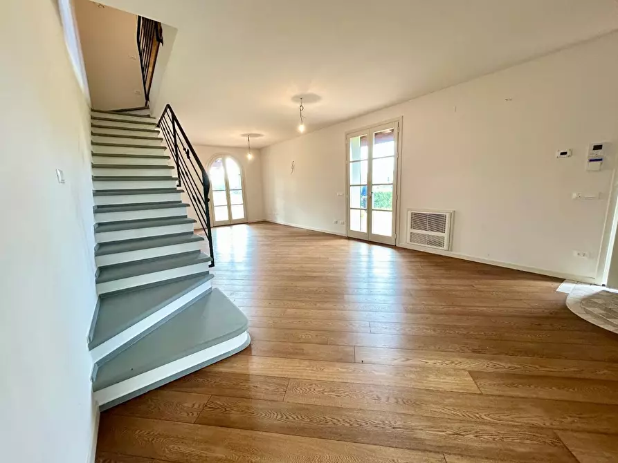 Immagine 5 di Casa indipendente in vendita  a Empoli