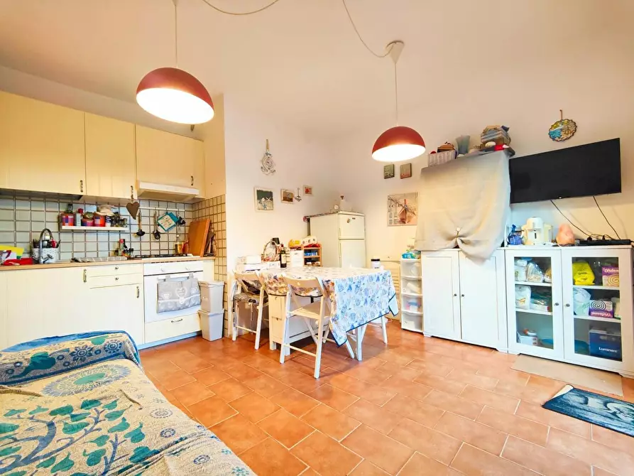 Immagine 5 di Appartamento in vendita  a Pisa