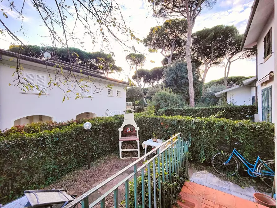 Immagine 22 di Appartamento in vendita  a Pisa