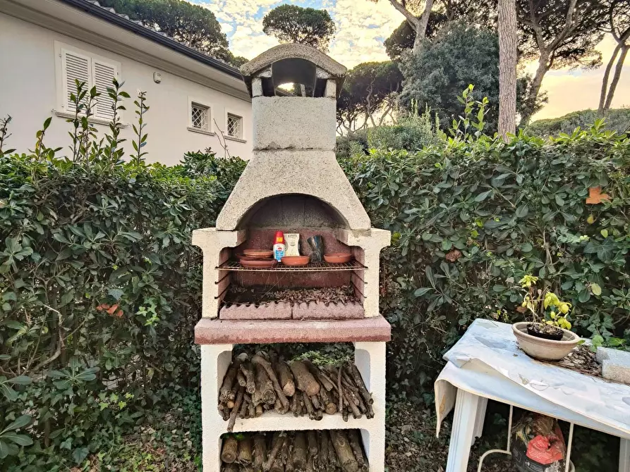 Immagine 21 di Appartamento in vendita  a Pisa