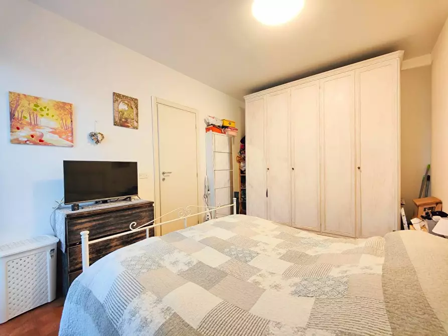 Immagine 12 di Appartamento in vendita  a Pisa