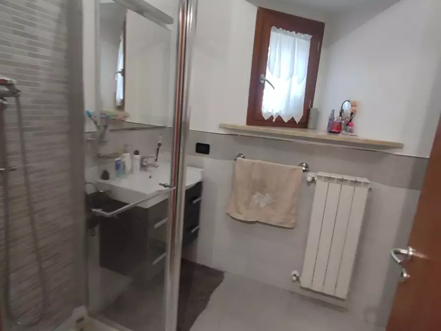 Immagine 18 di Appartamento in vendita  a Colle Di Val D'elsa