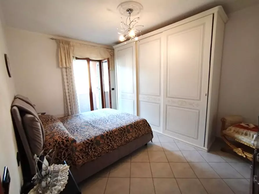 Immagine 11 di Appartamento in vendita  a Colle Di Val D'elsa