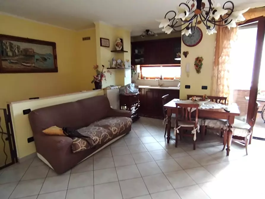 Immagine 6 di Appartamento in vendita  a Colle Di Val D'elsa